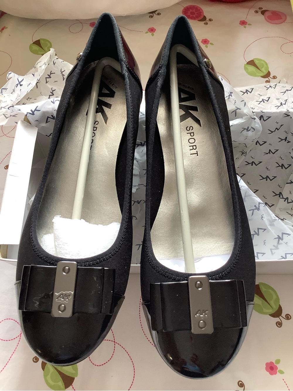 Kensie Black Patent Bow Cap Flats with Metallic Accent
